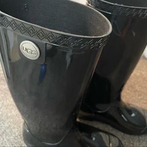 UGG black SHAYE Rainboot size 6